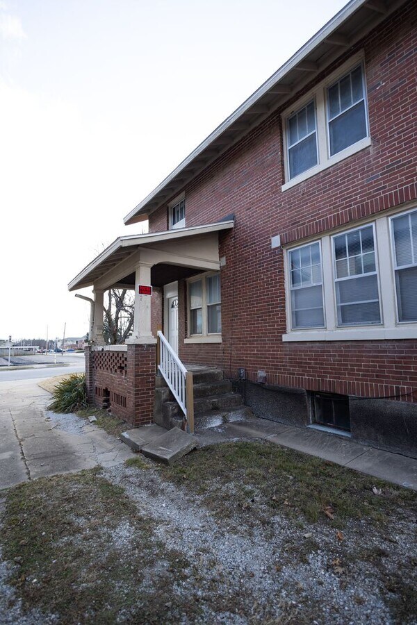 Photo - 427 E Cherry St Unidad Cherry 427