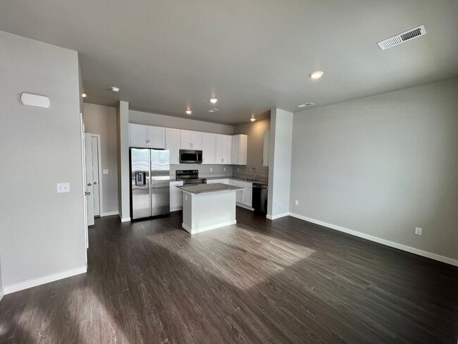 Photo - 3916 Crater St