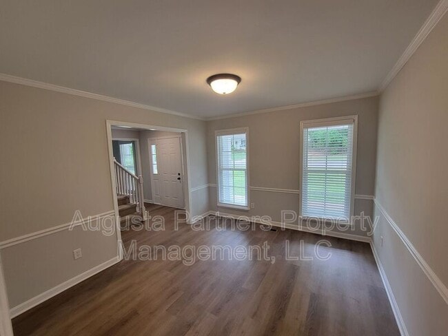 Photo - 165 Ashley Cir