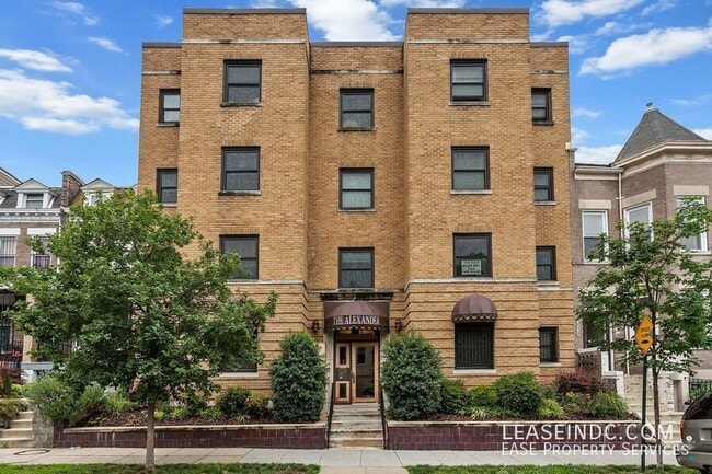 Building Photo - 3534 10th St NW Unit #150