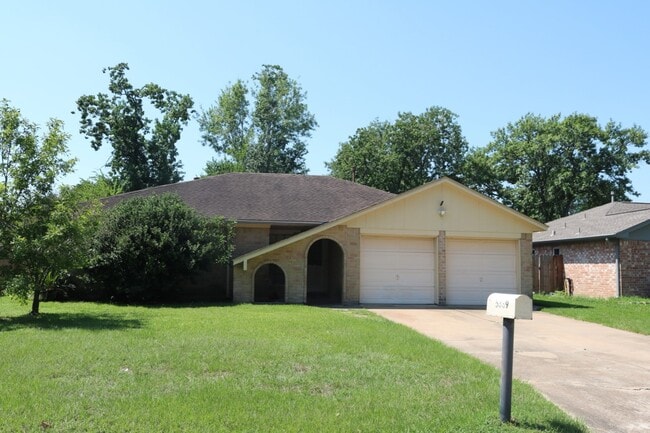 Building Photo - 5339 Lincoln Town Dr Rental