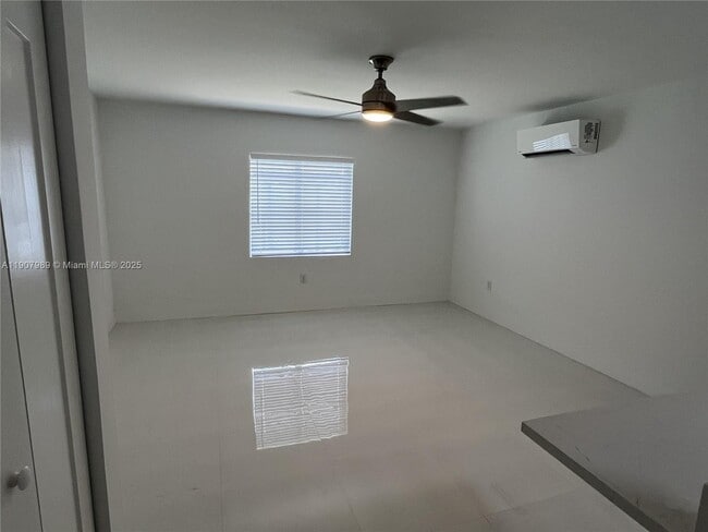 Photo - 29905 SW 149th Ct Unidad #2