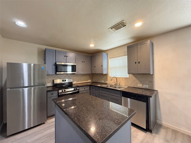 Photo - 17927 Branch Creek Dr