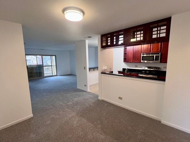 Photo - 120 Glengarry Dr