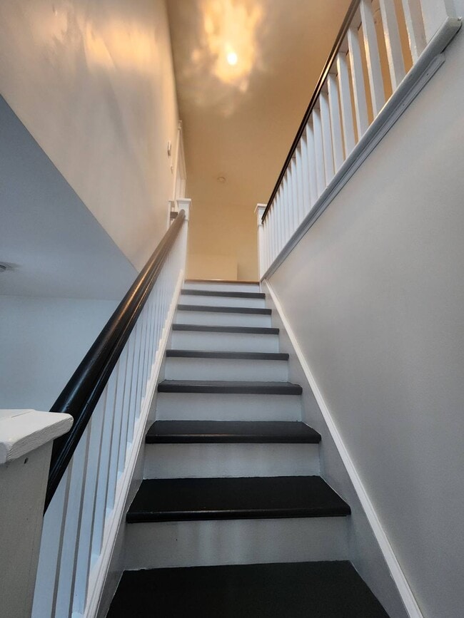 Photo - 12 Woodbury Dr Unit 12