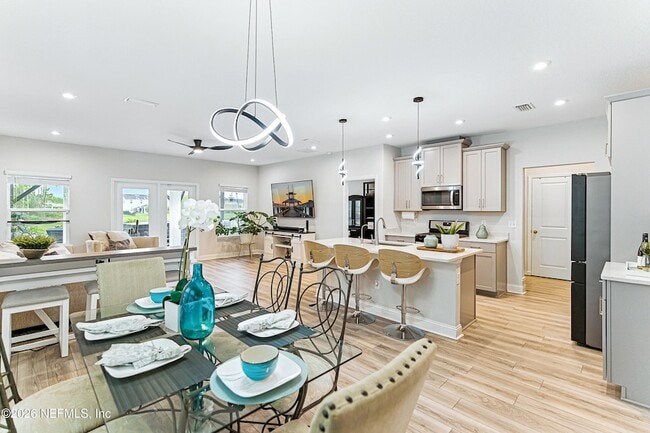 Photo - 105 Meadow Creek Dr