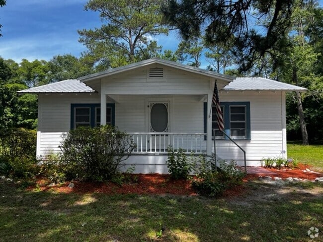 Building Photo - 2 Bedroom 1 Bath House