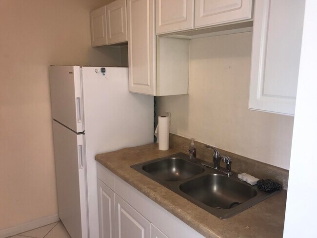 Photo - 2309 S Federal Hwy Unit 14