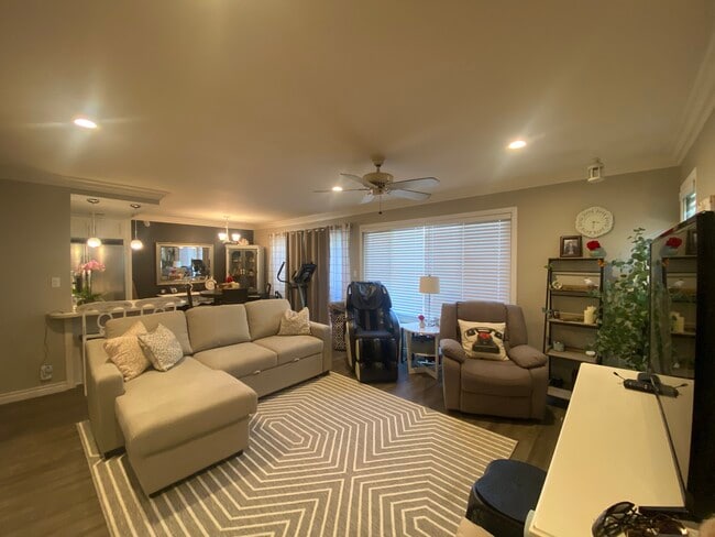 Photo - 1651 S Juniper St Unit 39