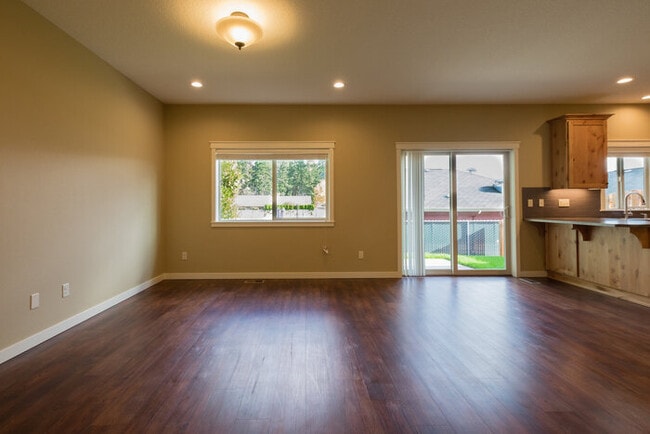 Photo - 4 Bedroom 2.5 Bath