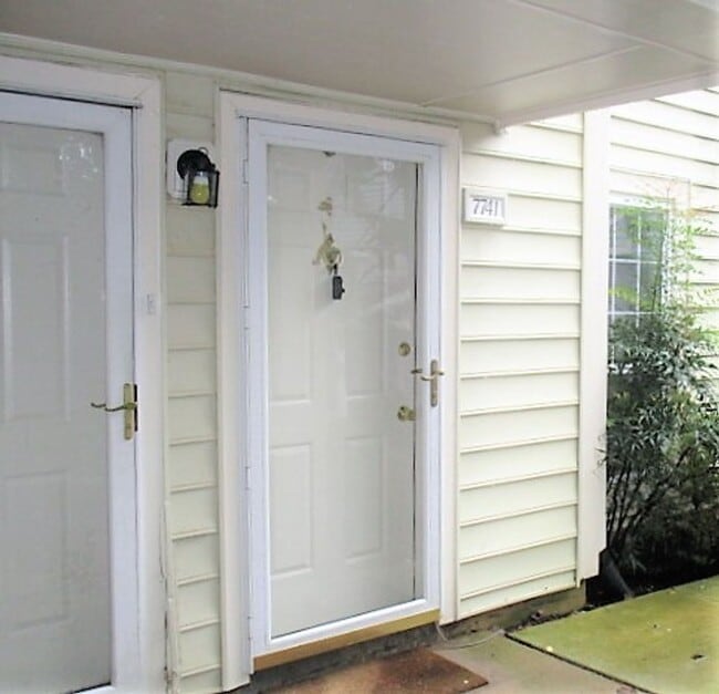 Photo - Private And Spacious, Ground Level, 2 Bedr...