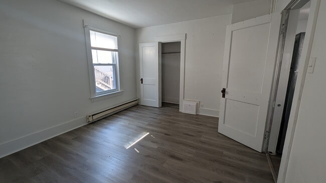 Photo - 412 Burgess St Unit 1