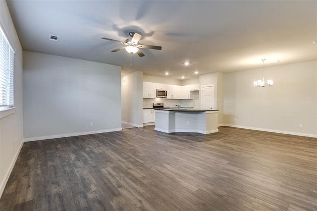Building Photo - 617 Blackland dr Rental