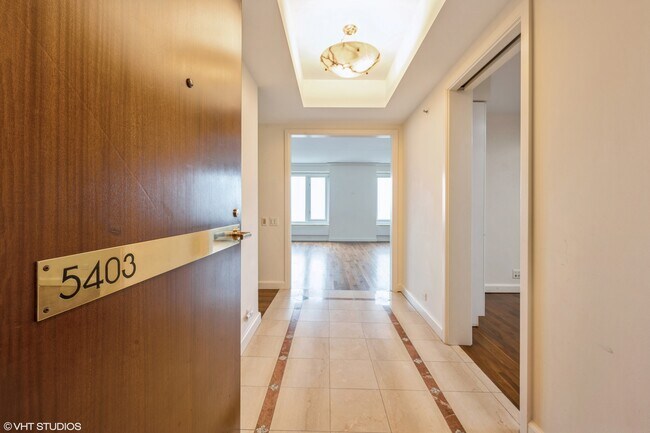 Photo - 132 E Delaware Pl Unidad 5403