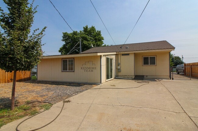 1615 Stevens Dr