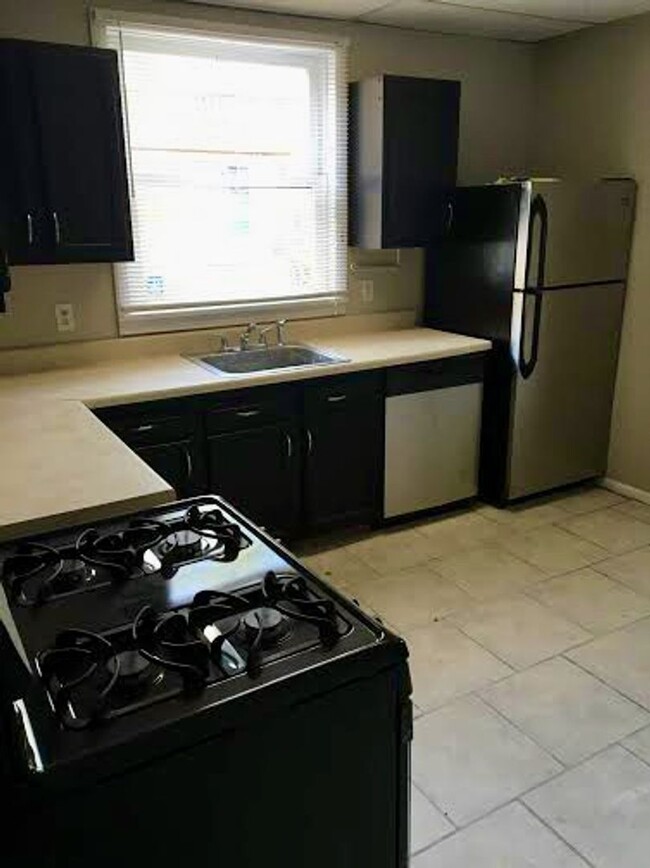 Building Photo - 5429 Potter St Unit 5429 Rental
