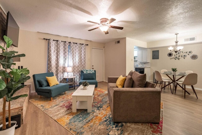 Photo - 8601 Memphis Dr Unit A8