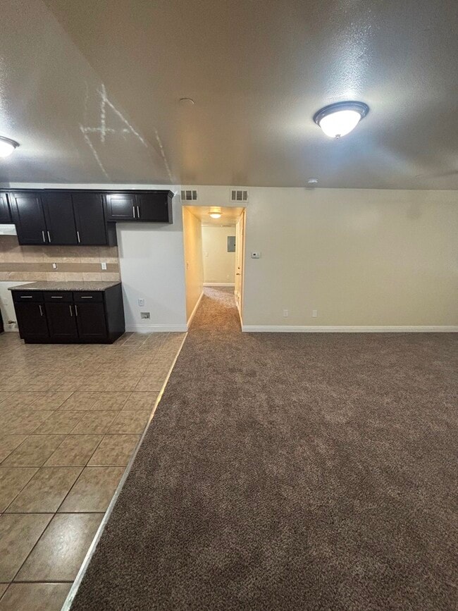 Photo - 620 W 52nd St