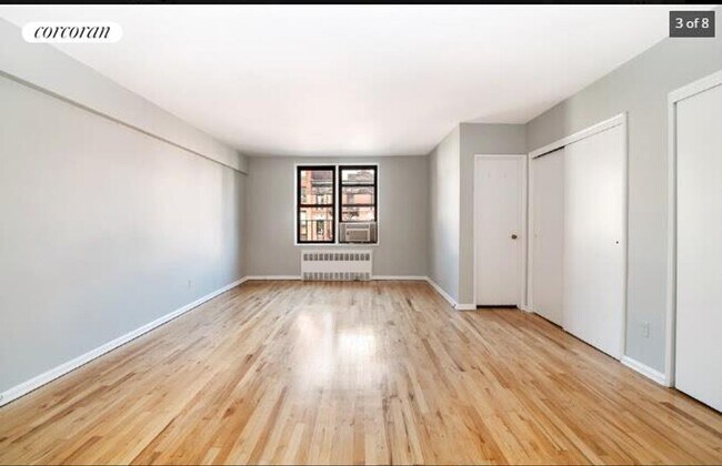 Photo - 1420 York Ave