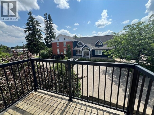 Photo - 185 Windale Crescent Unit 9C