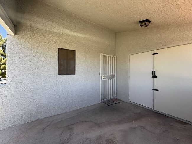 Photo - 850 S River Dr Unidad 2067