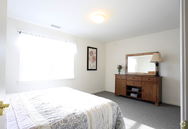 Bedroom 1br