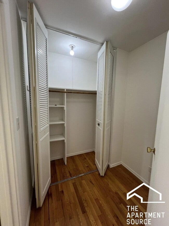 Photo - 6250 N Kenmore Ave Unit 411