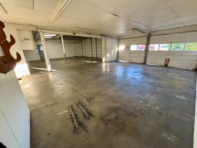 Photo - 1441 U.S. Hwy 2 W