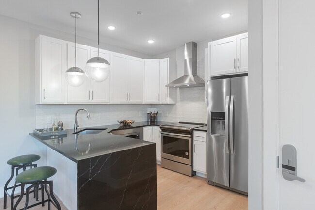 The Avenue (1513 Ridge Ave)