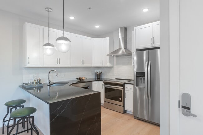 Photo - The Avenue (1513 Ridge Ave)