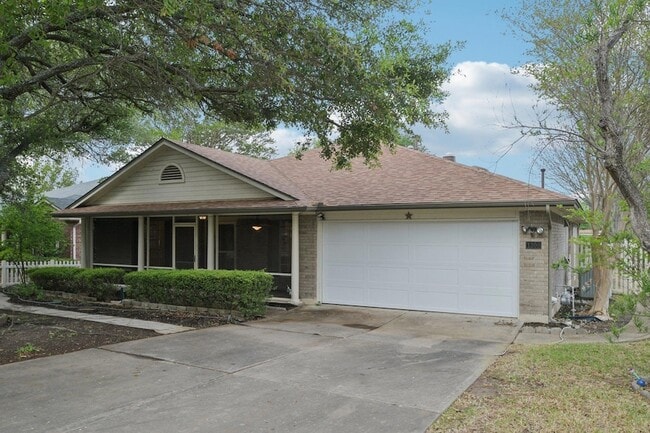 Photo - 1300 Leah Ln