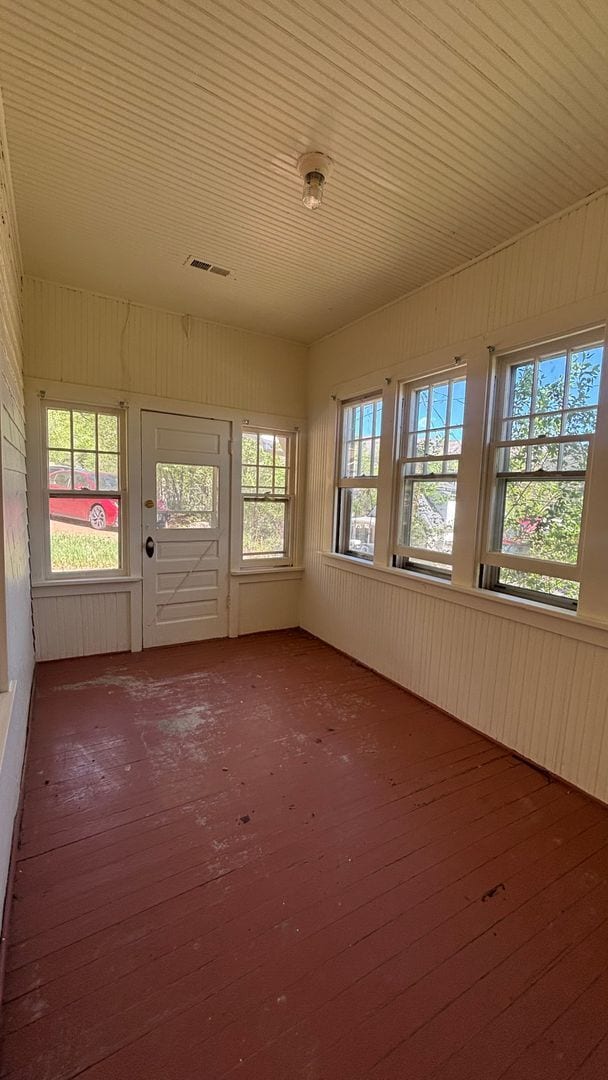 Photo - 825 Midland Ave