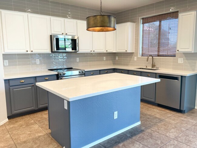 Upgraded Two Story Home In Power Ranch! To... - Upgraded Two Story Home In Power Ranch! To...