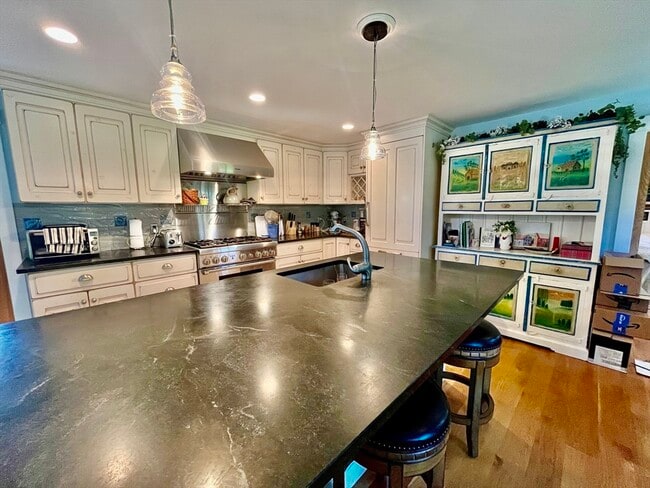 Photo - 7 C Caleb's Ln