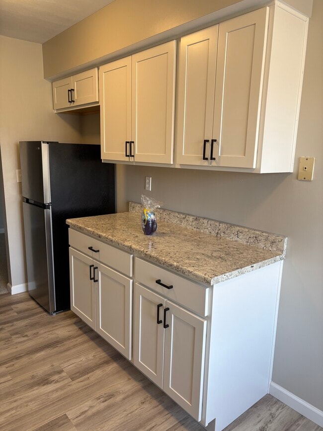 Photo - The Oaks Apartments