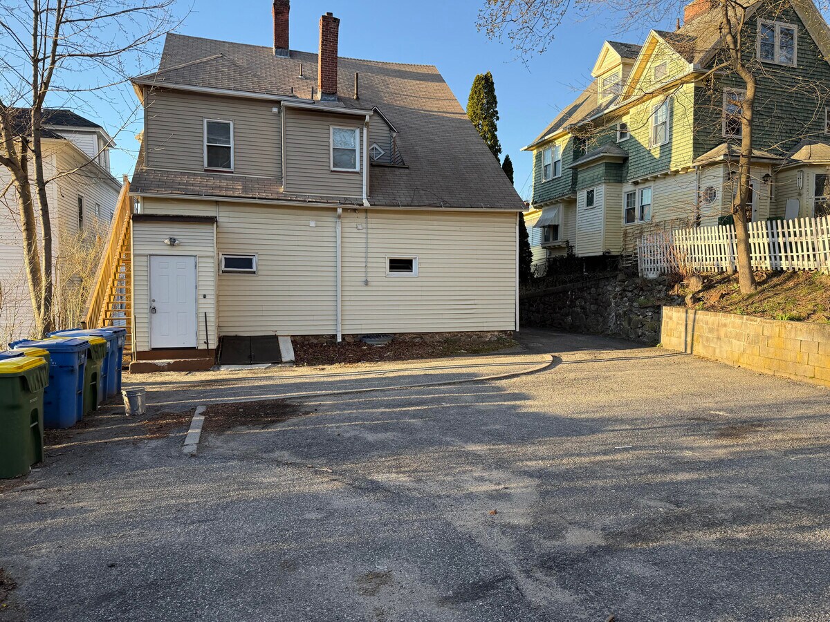 Photo - 47 Chapman Ave Unit 2