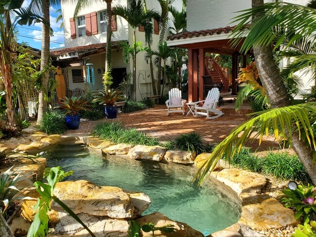 Photo - 226 NE 1st Ave Unit Coco Palm Ste