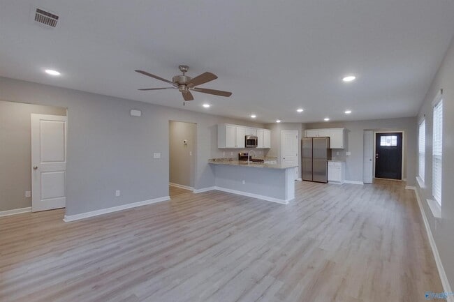 Photo - 394 Angela St