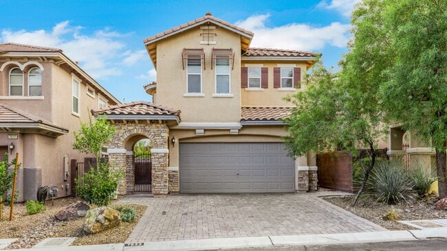 Building Photo - Beautiful 3 bedroom in Mountains Edge