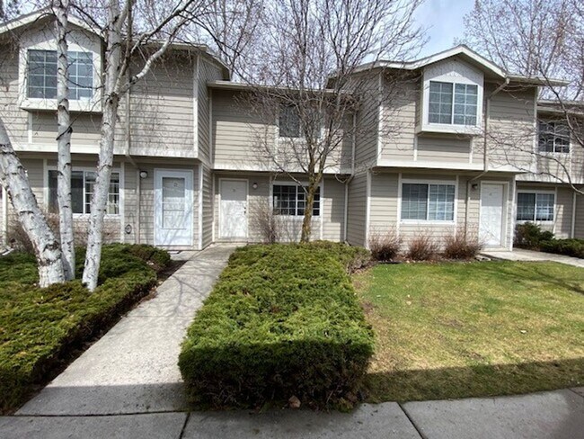 Photo - 2 Bed 1.5 Bath Townhouse in Missoula