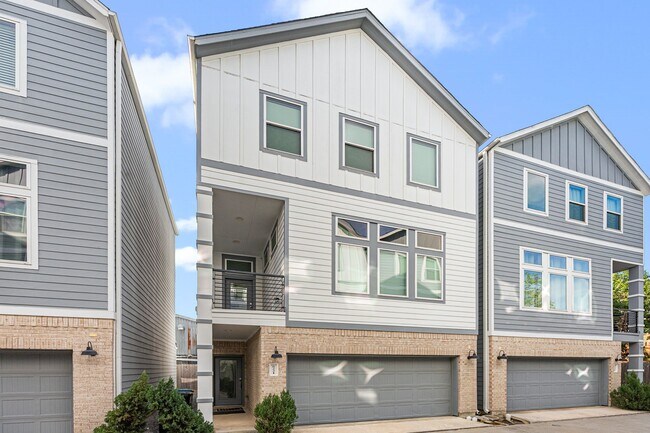 Photo - 622 Janisch Rd Unit I