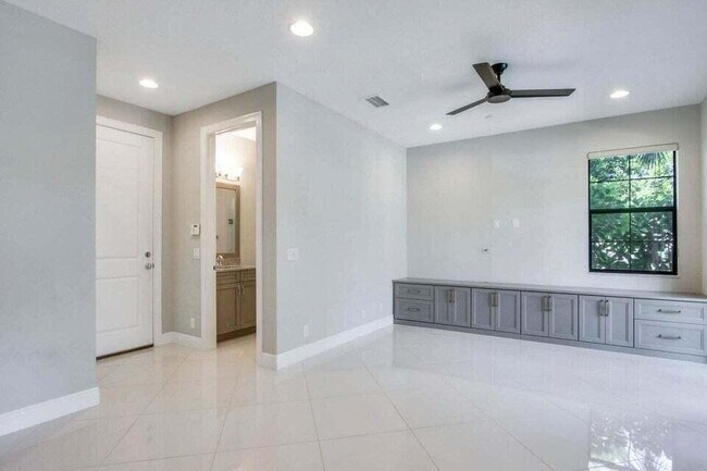 Photo - 3027 Franklin Pl