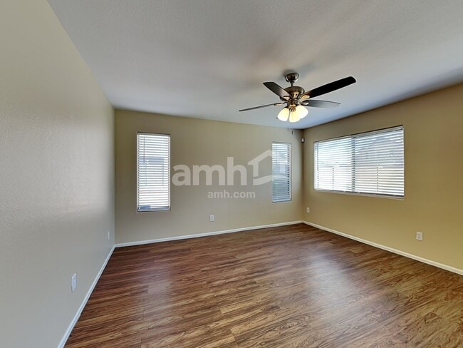 Photo - 8711 S 50th Ln