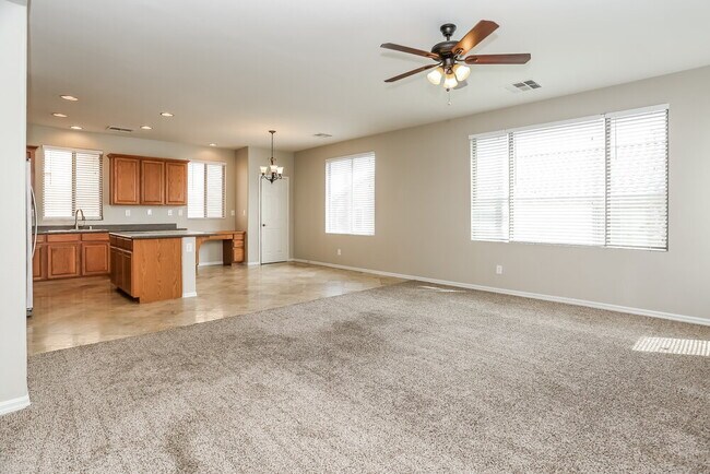 Photo - 5832 Magic Oak St