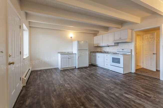 Building Photo - 1109 Alford St Unit 102