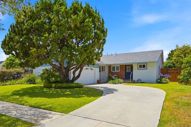 Building Photo - Beautifully Updated 3 Bedroom Home in Desired Costa Mesa Location