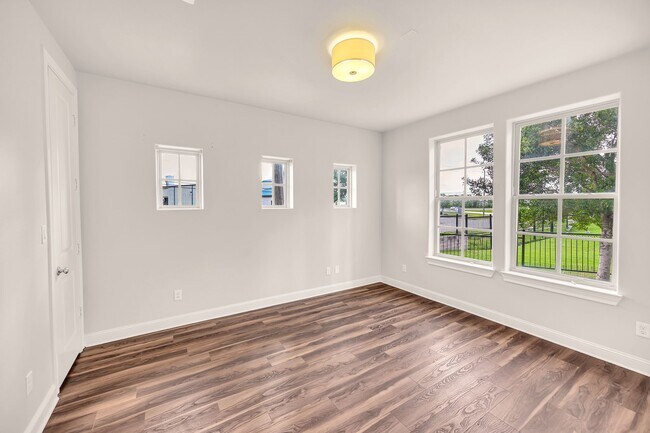 Photo - 9644 Knight Rd