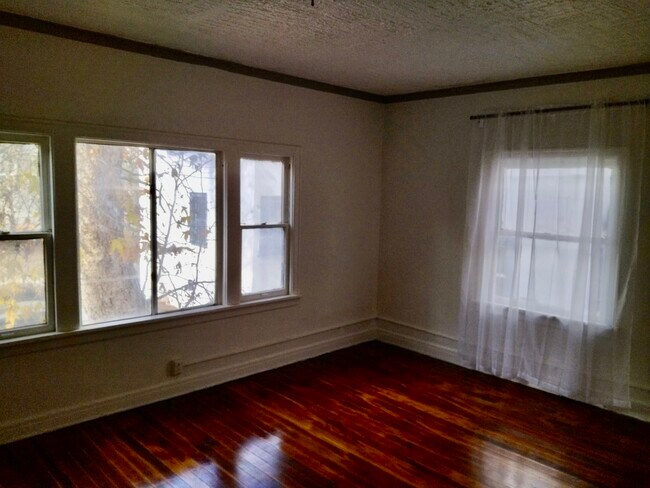 Photo - 517 S Rampart Blvd
