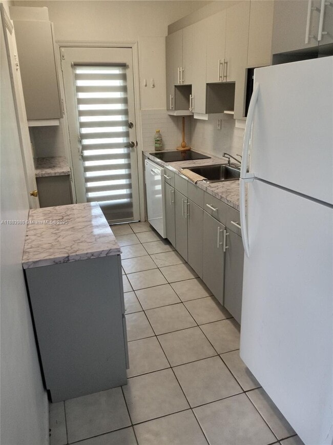 Photo - 6490 Collins Ave Unit 18