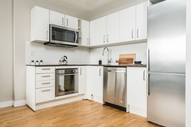 Photo - 730 St Clarens Ave Unit 303